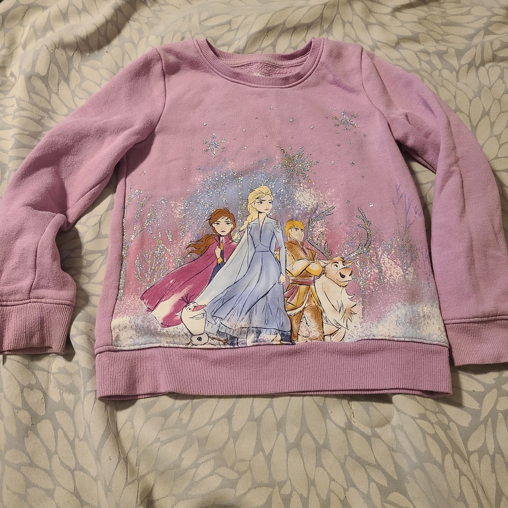 Girls size 6 used purple frozen sweatshirt.  #134